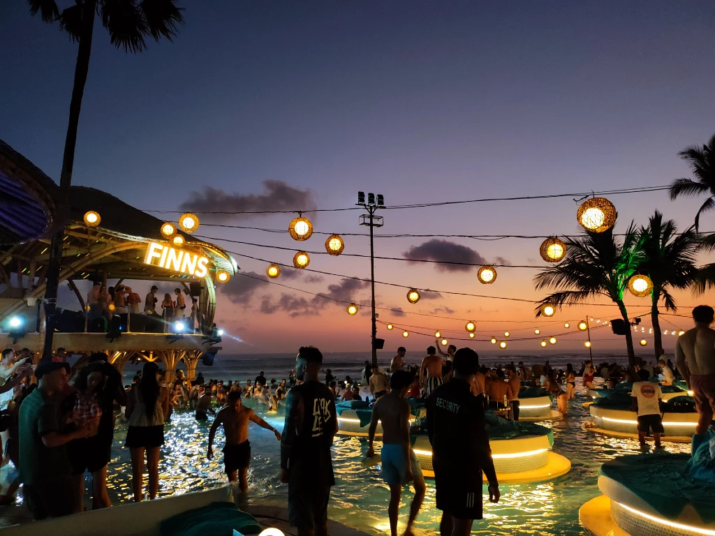 bali finns bar a plage