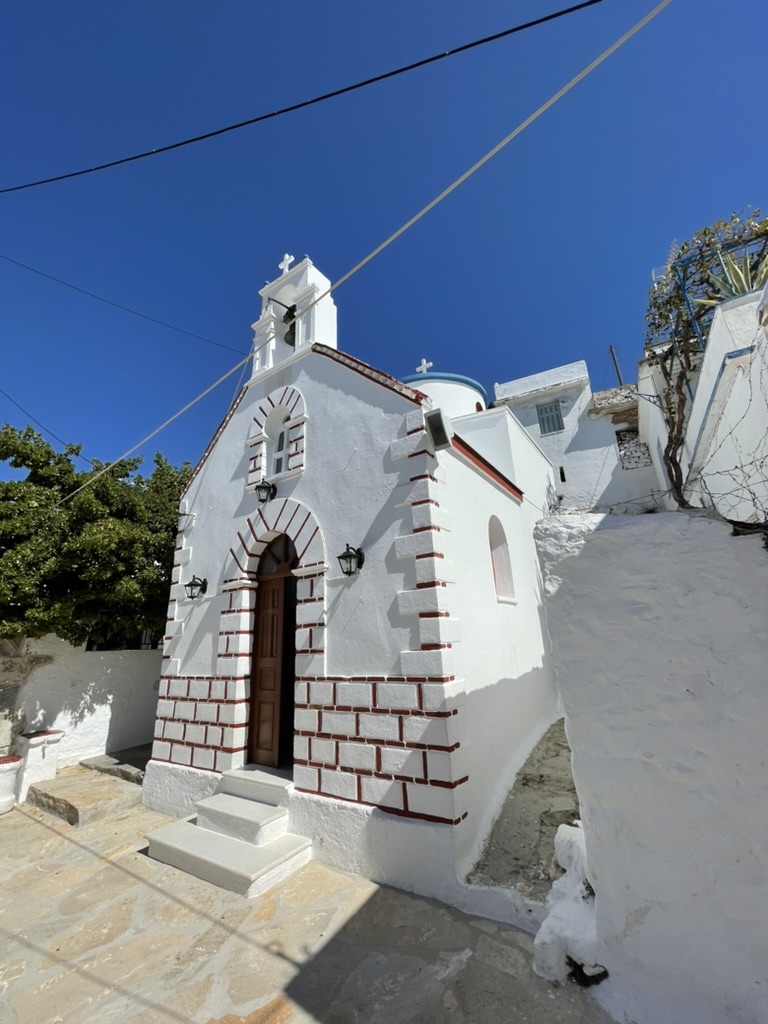 église dans le centre de Naxos